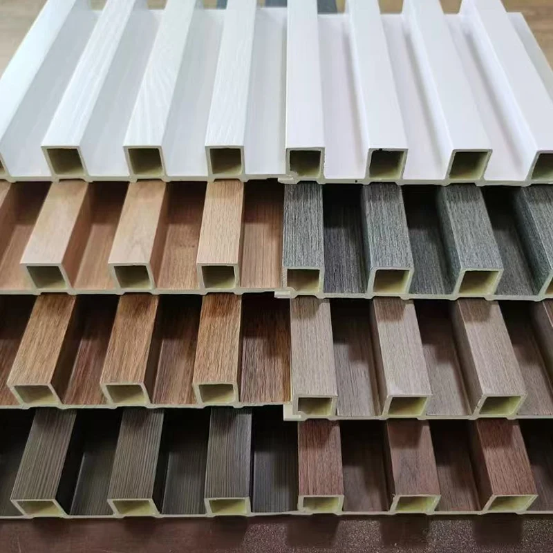 Hoe brengt houten korrel WPC -muur gecanneleerd paneel een ander gevoel van luxe met zich mee?